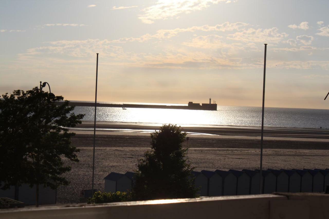 Le Bain De Mer Boulogne-sur-Mer Exteriör bild