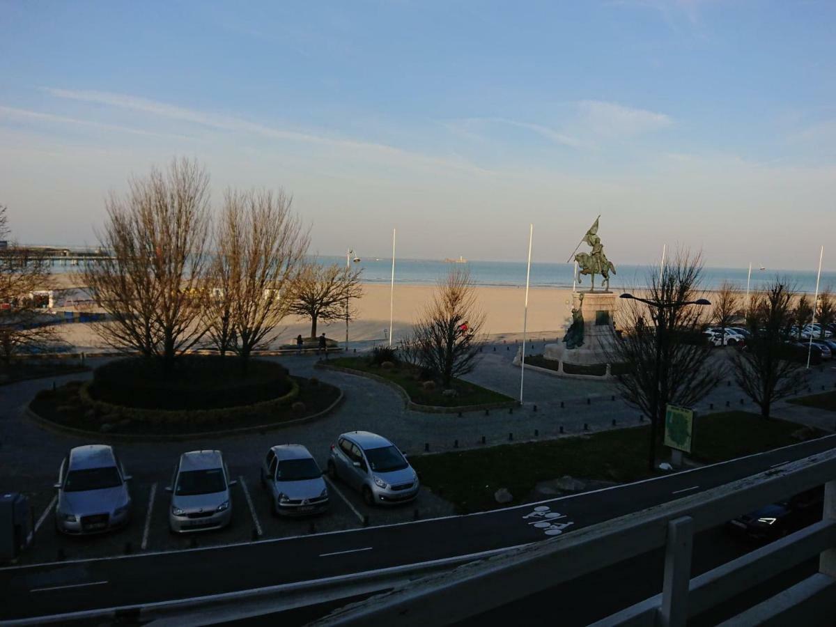 Le Bain De Mer Boulogne-sur-Mer Exteriör bild